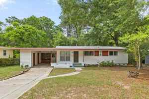 featured image of 4936 Springhill Dr