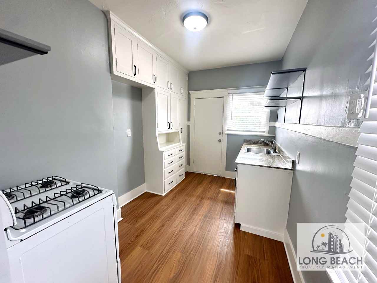 228 Gaviota Avenue - Photo 2 of 9