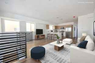 6421 Troost Ave - Photo 1 of 1