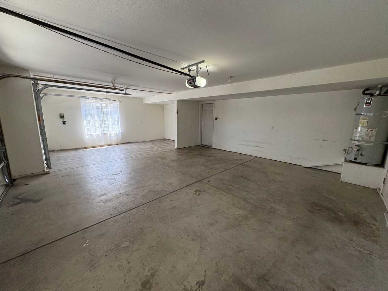 703 W Russell Ave - Photo 3 of 43