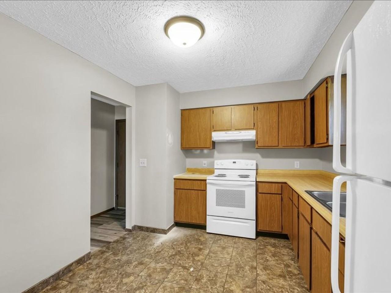 112 W. Raab Road - Photo 6 of 17