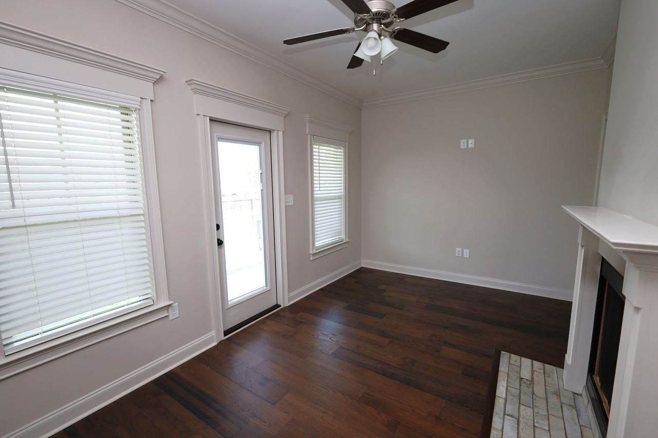 4704 Crescent Ct - Photo 5 of 23