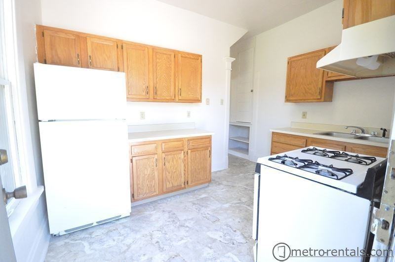 65-71 S. Douglass St. - Photo 5 of 20