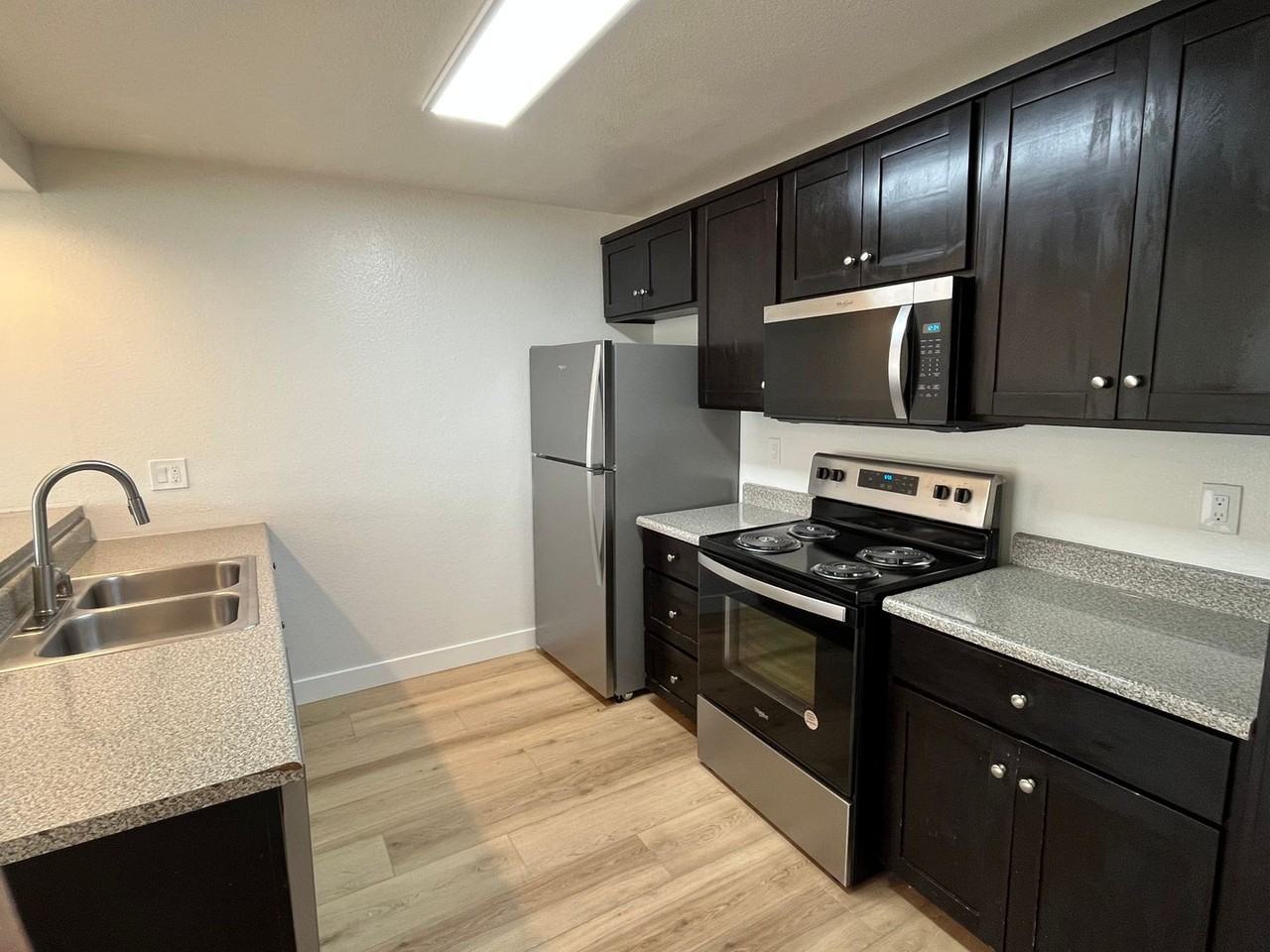 5104 Cape May Ave #5106 - Photo 4 of 21