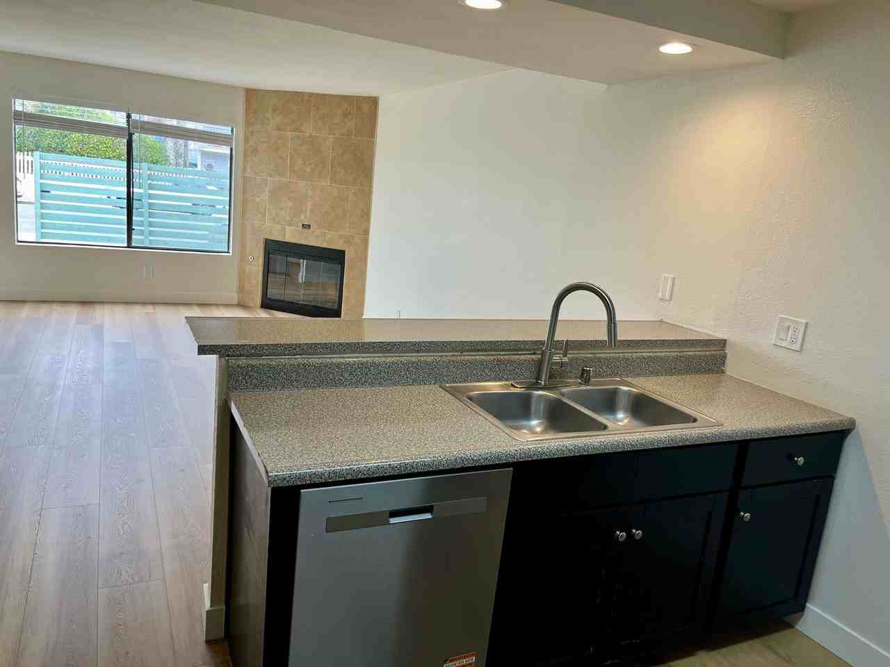 5104 Cape May Ave #5106 - Photo 5 of 21