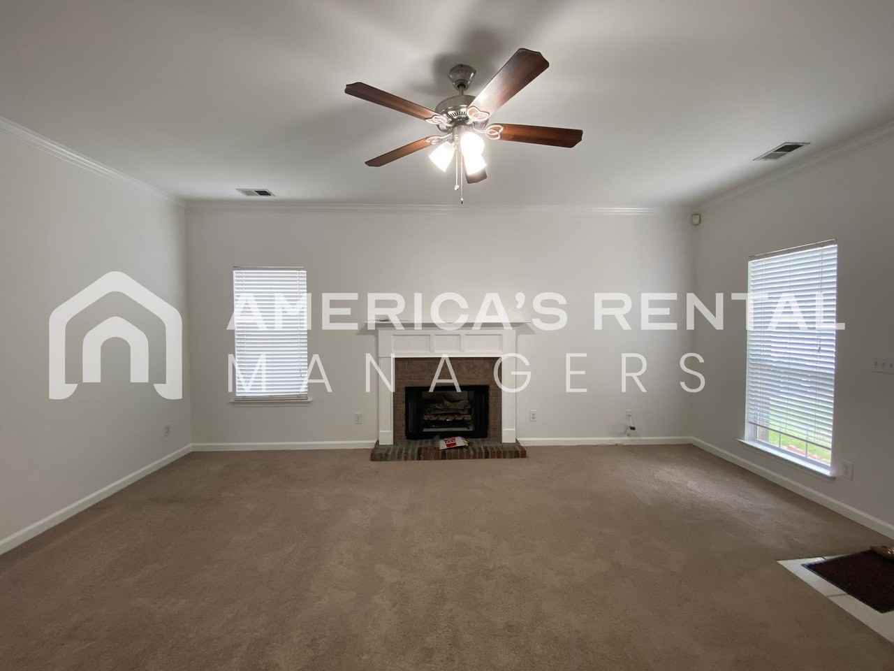 5303 Cottage Ln - Photo 5 of 34