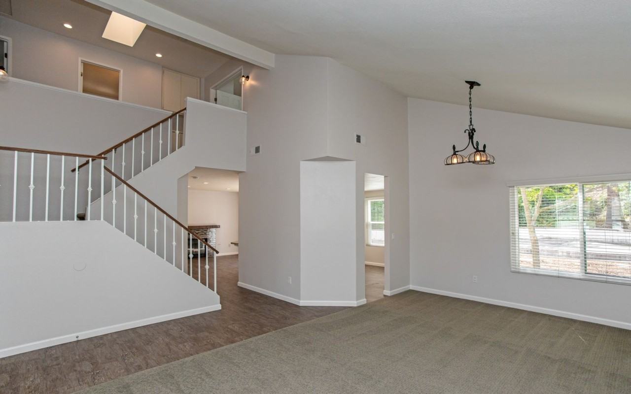 5239 Wohlford St - Photo 4 of 34