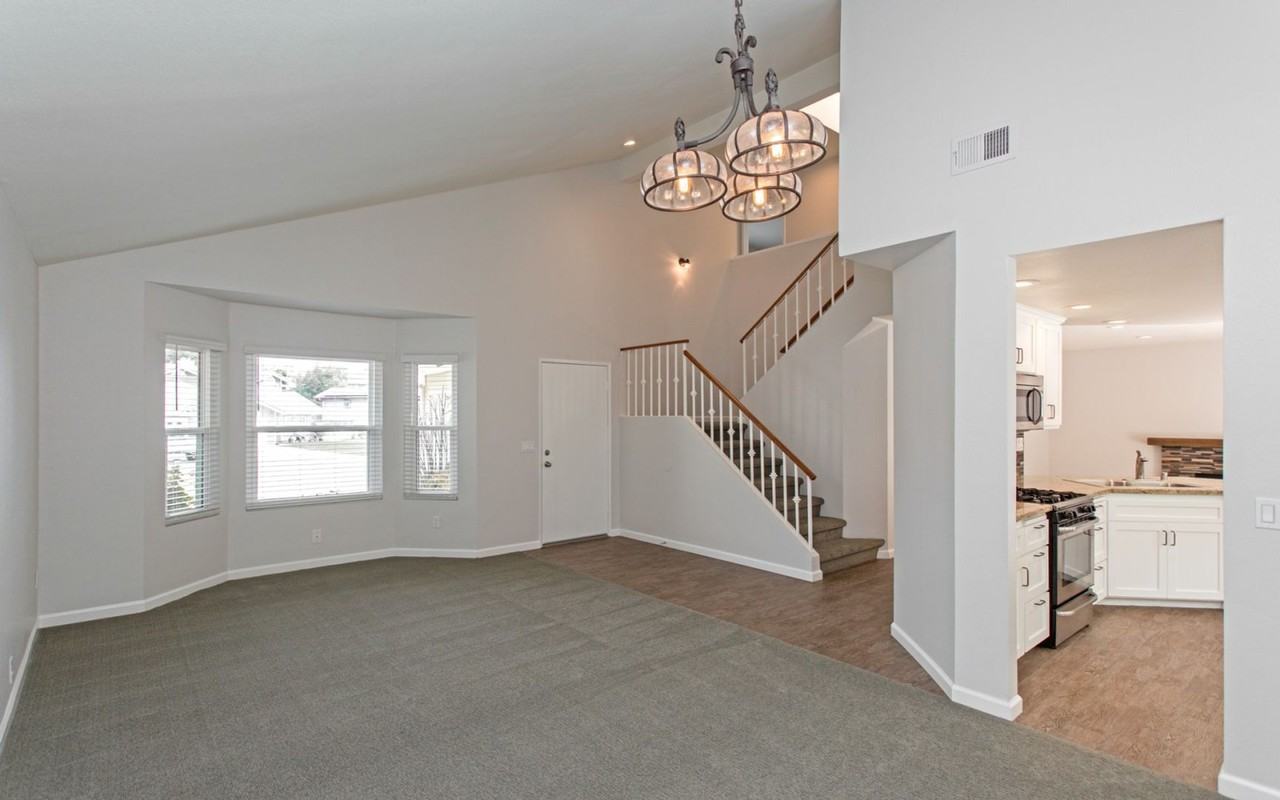 5239 Wohlford St - Photo 5 of 34