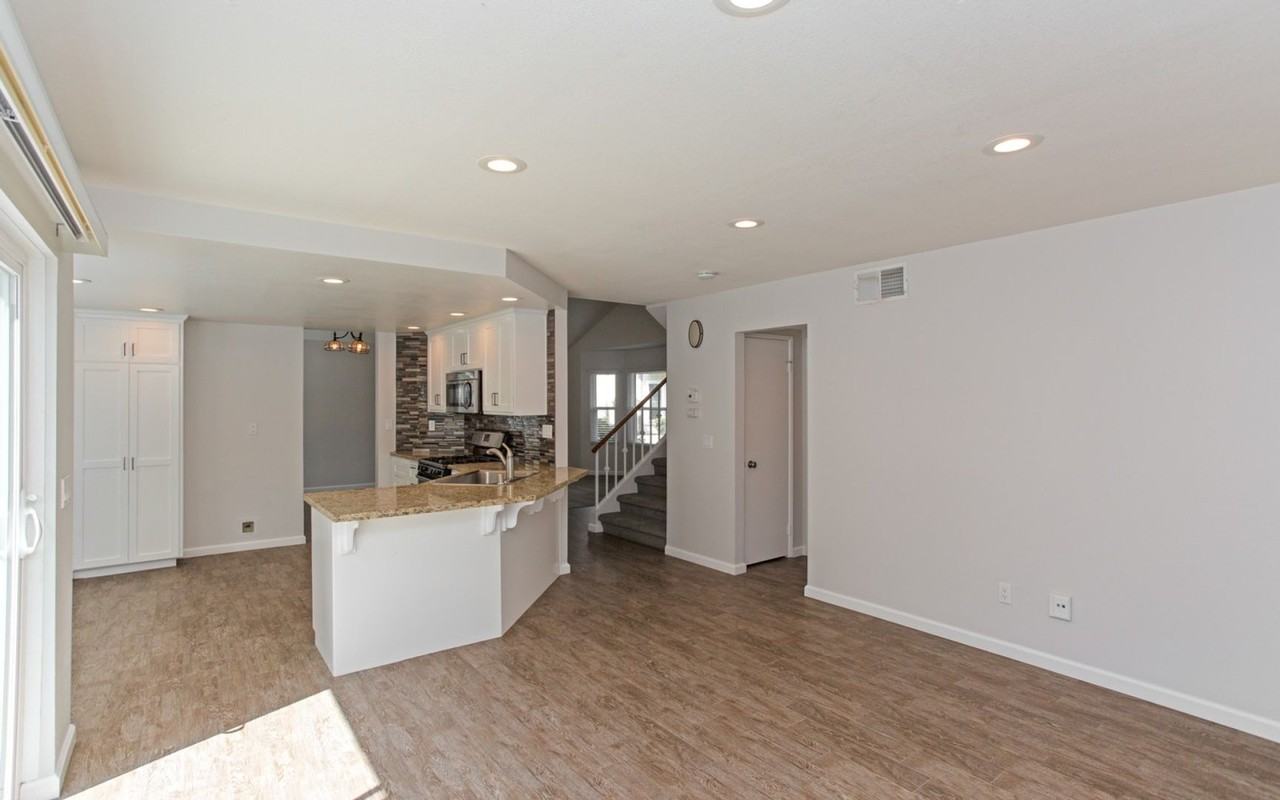 5239 Wohlford St - Photo 7 of 34