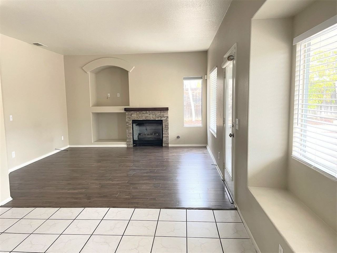 26422 Saint Michel Ln - Photo 5 of 20