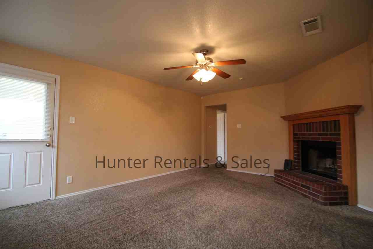 3905 Bolivar Dr - Photo 5 of 25