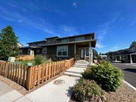 featured image of 2755 Sw Greens Blvd