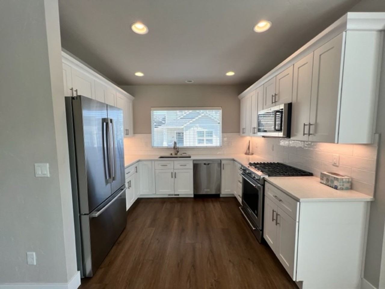 2755 Sw Greens Blvd - Photo 5 of 18