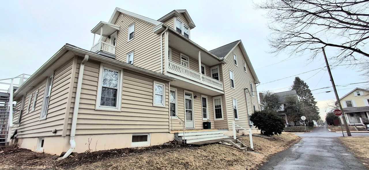 115 S Market St - Photo 3 of 20