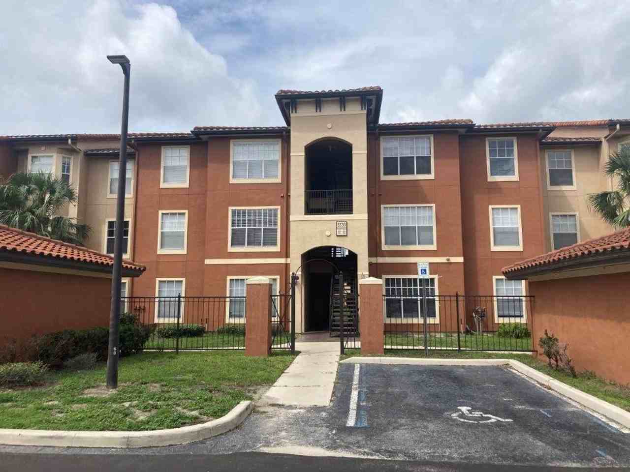 5530 Metrowest Boulevard #9-307