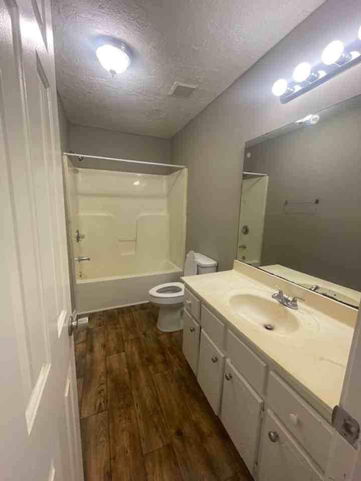110 Money St - Photo 5 of 14