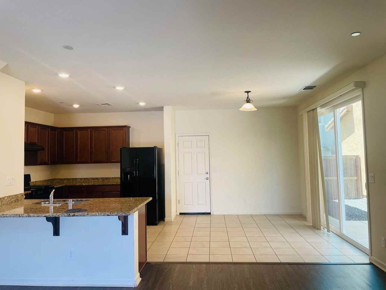 2912 Portage Way - Photo 2 of 10