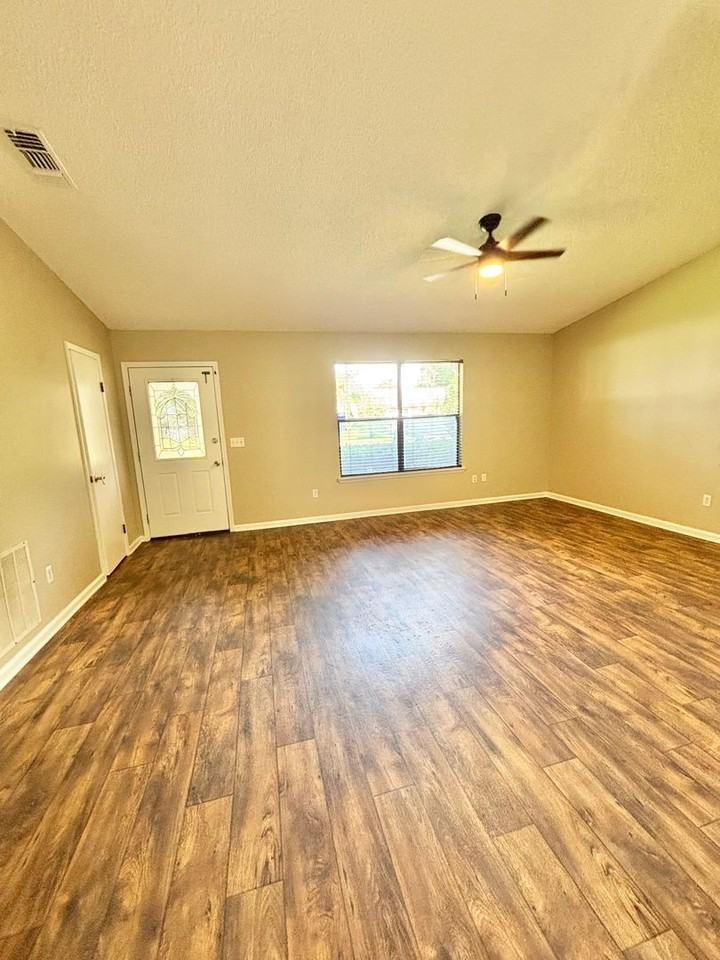 5219 Brentview Ter - Photo 3 of 11