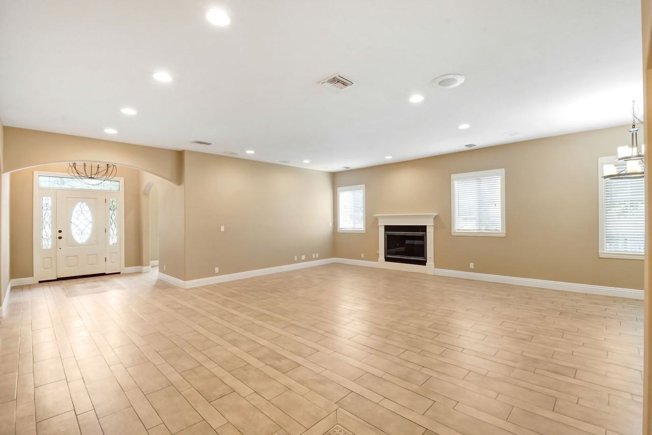 456 Myrtle Ave - Photo 7 of 21