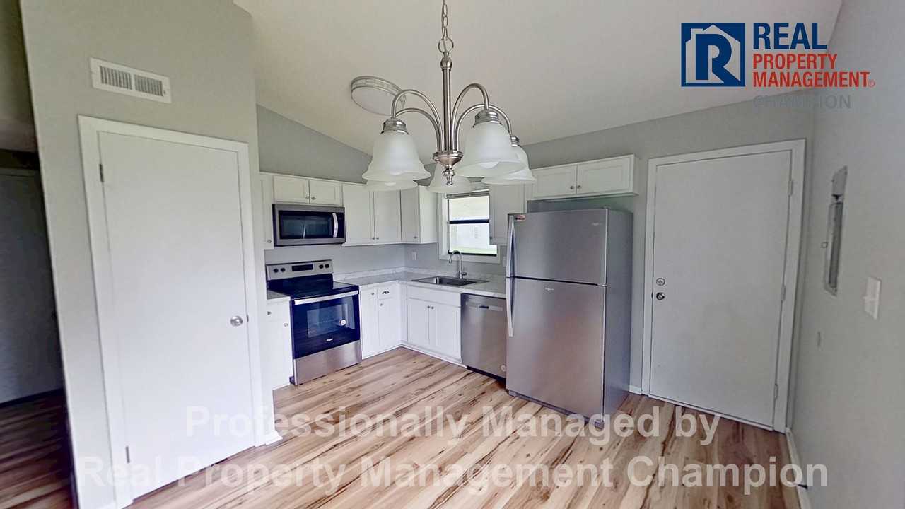 152 Village Cir - Photo 5 of 15