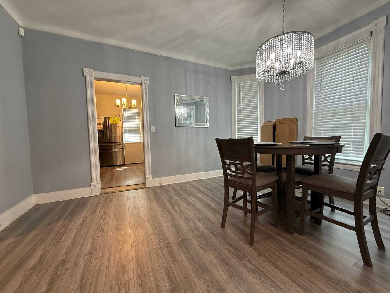 1362 Searle St - Photo 4 of 25