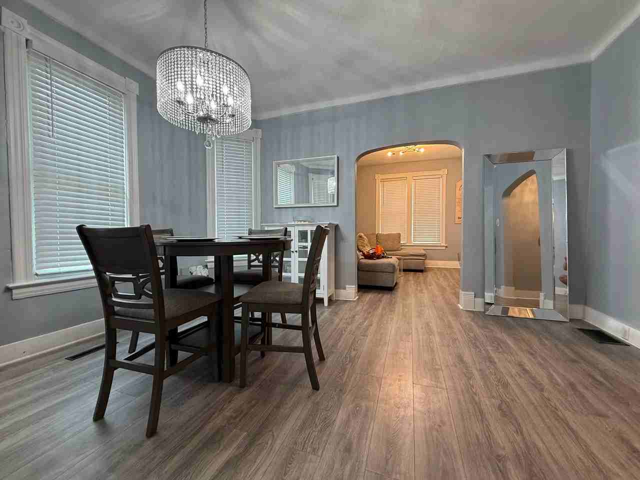 1362 Searle St - Photo 5 of 25