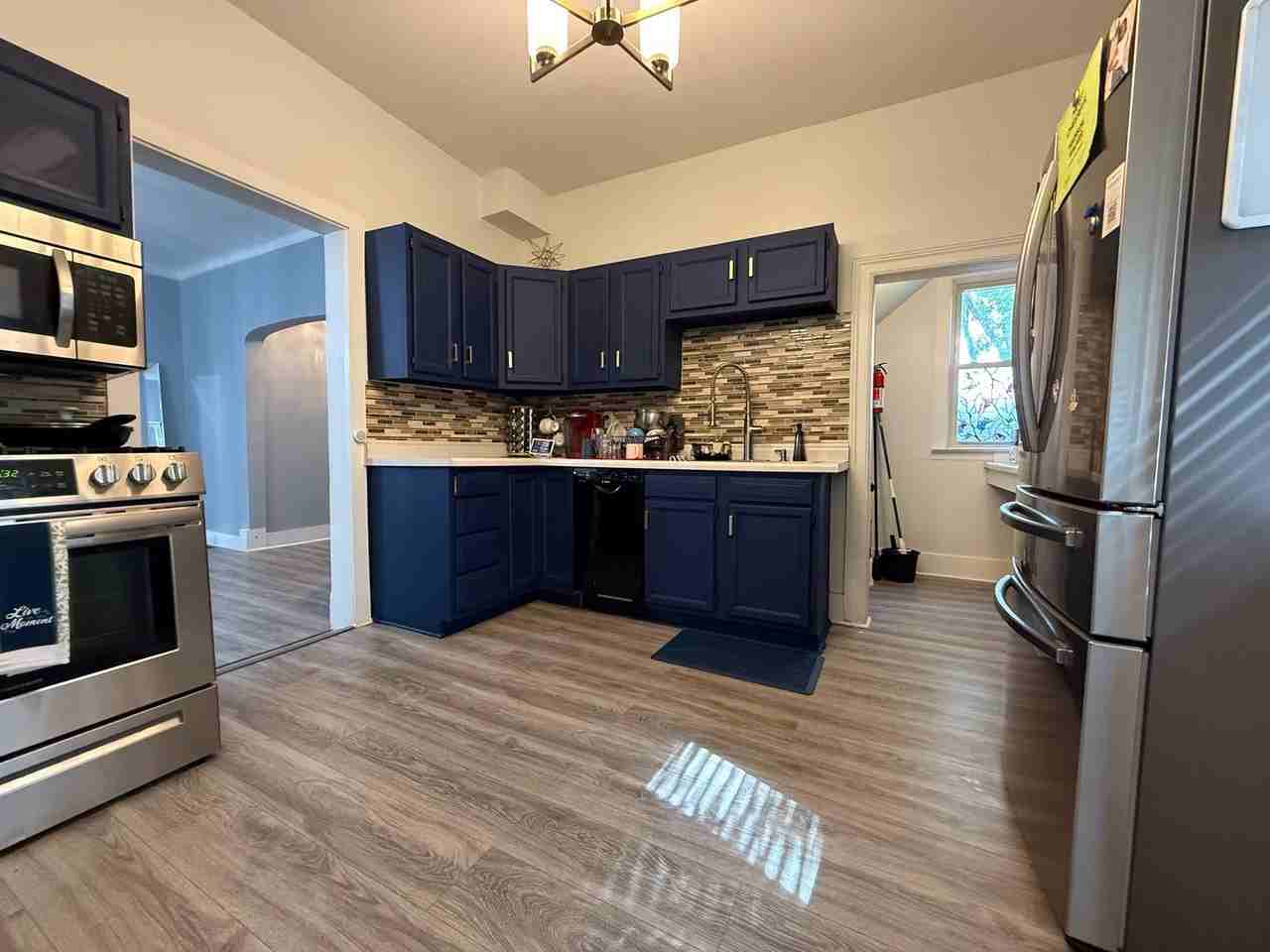 1362 Searle St - Photo 7 of 25