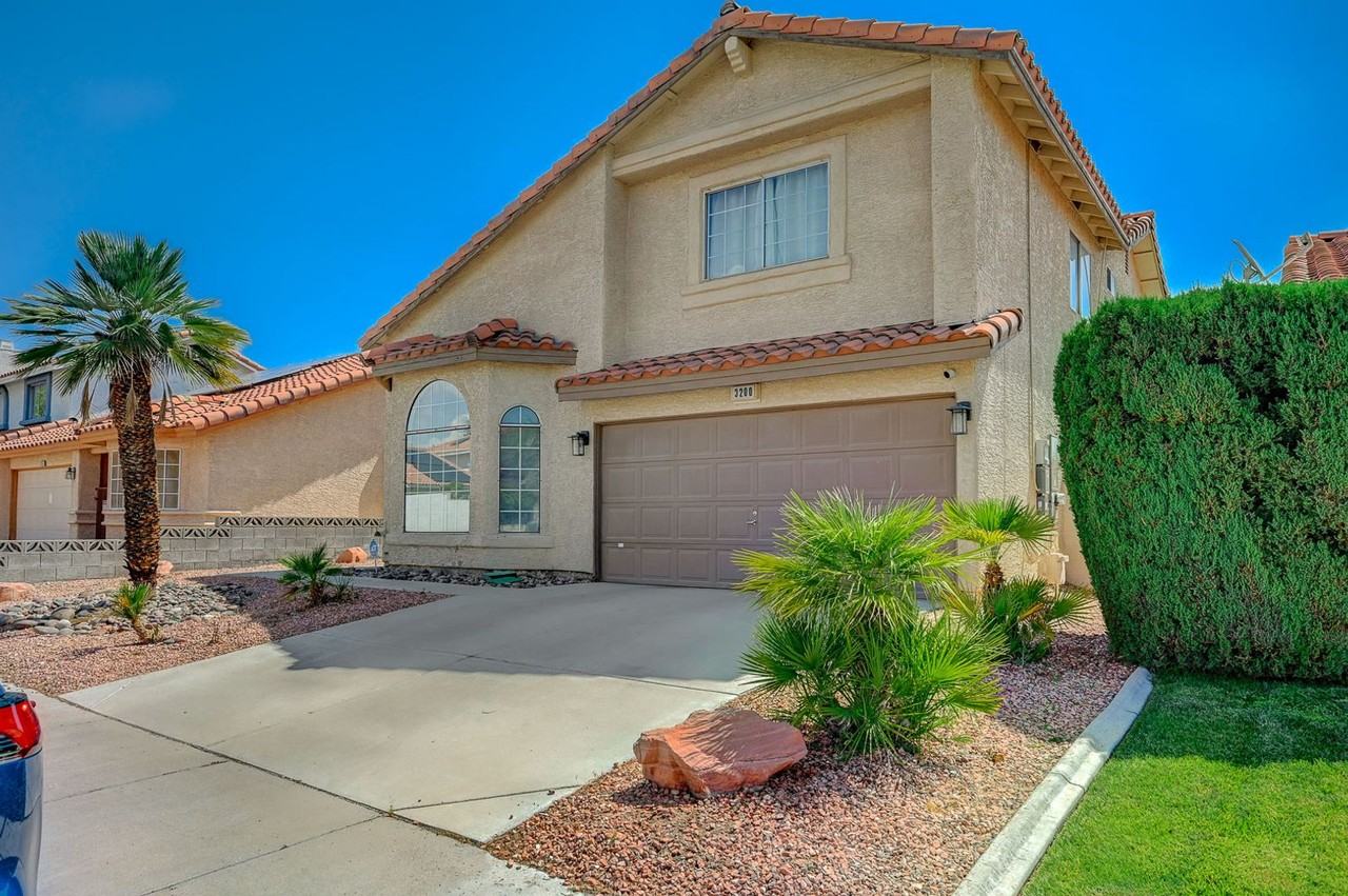 3200 Ivory Coast Dr - Photo 3 of 43