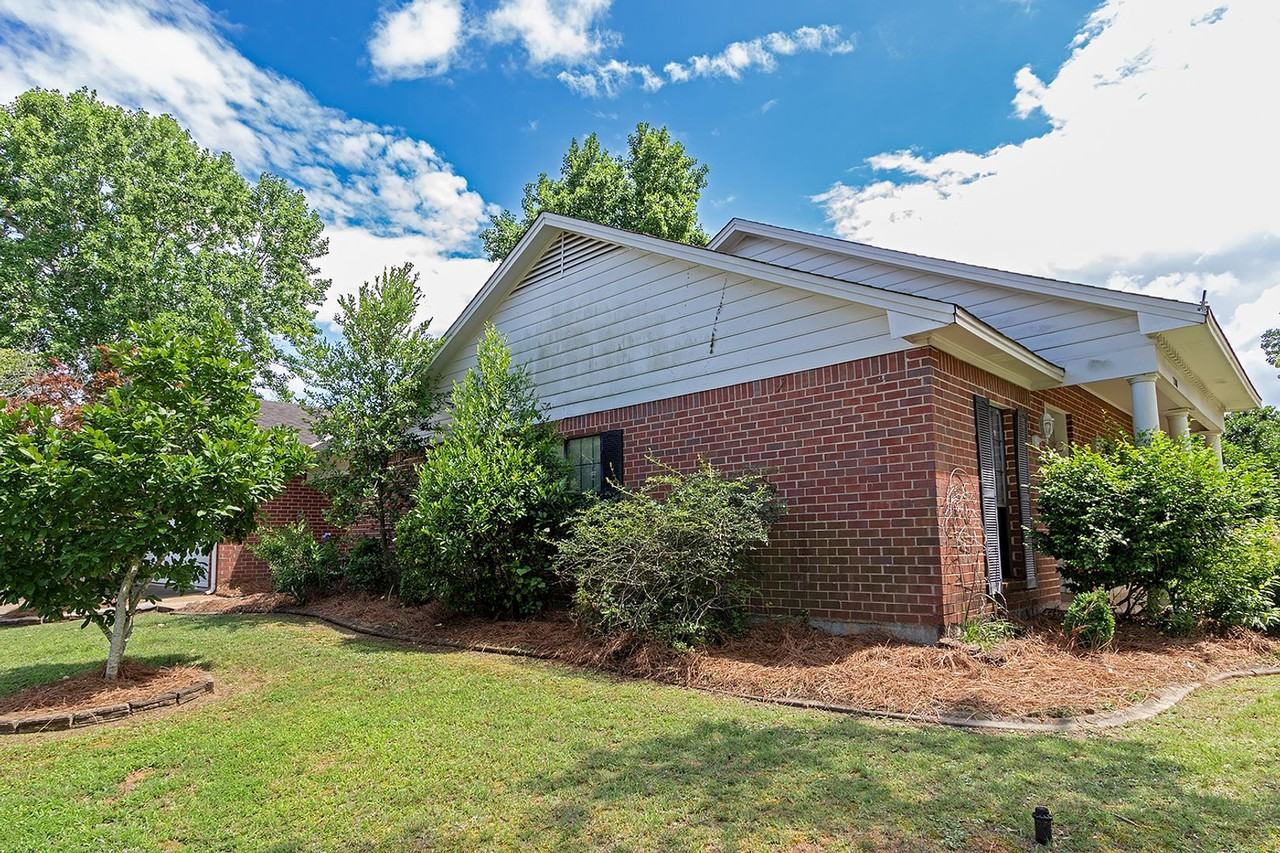 7101 Breckenridge Dr - Photo 2 of 23