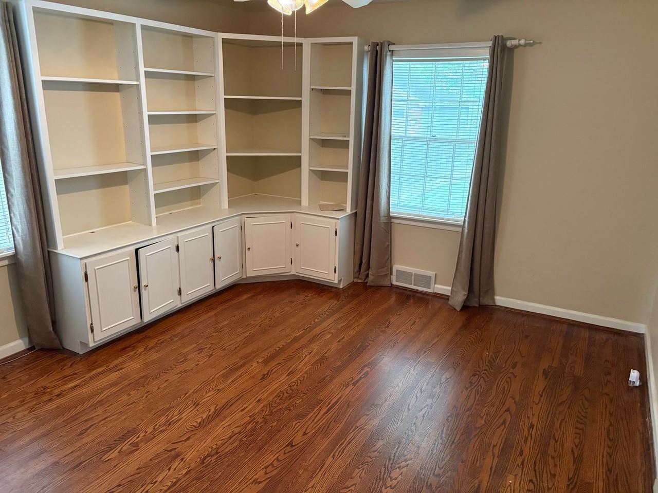 305 Tyne Rd - Photo 3 of 16