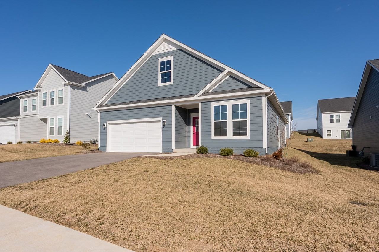 5006 Forsythia Pl - Photo 3 of 48