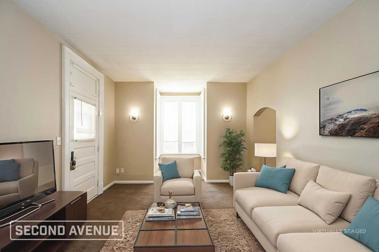 1644 Powers St - Photo 2 of 27