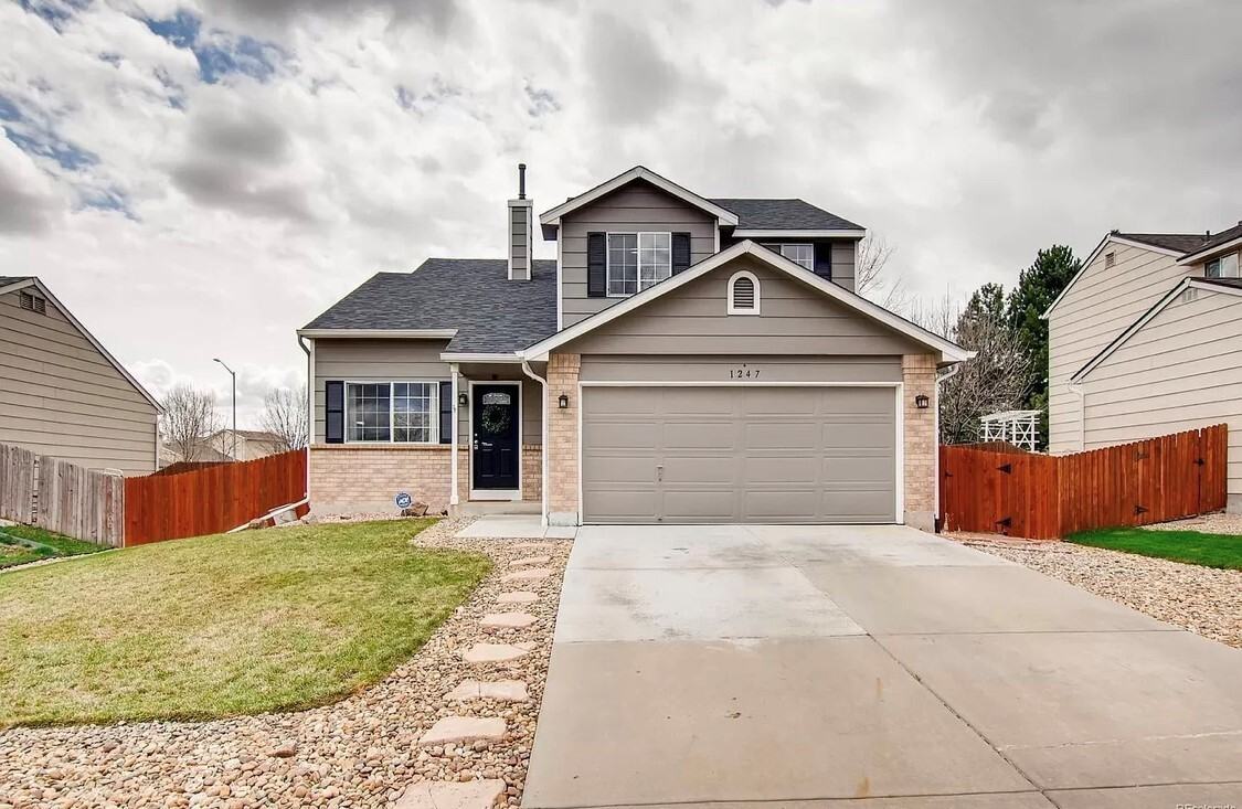 1247 Cedarwood Dr