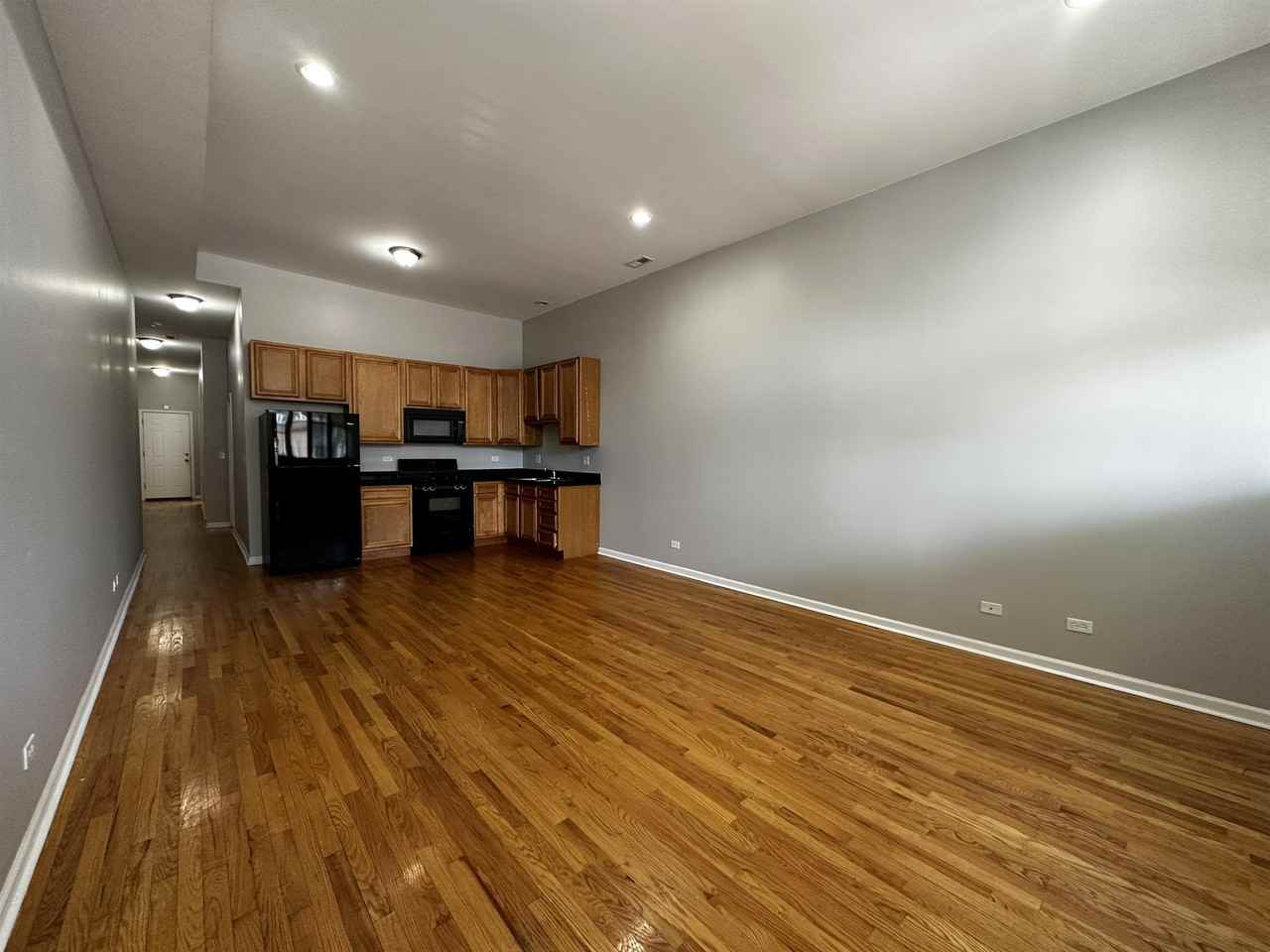 2438 N Laramie Ave ## 1n - Photo 2 of 11