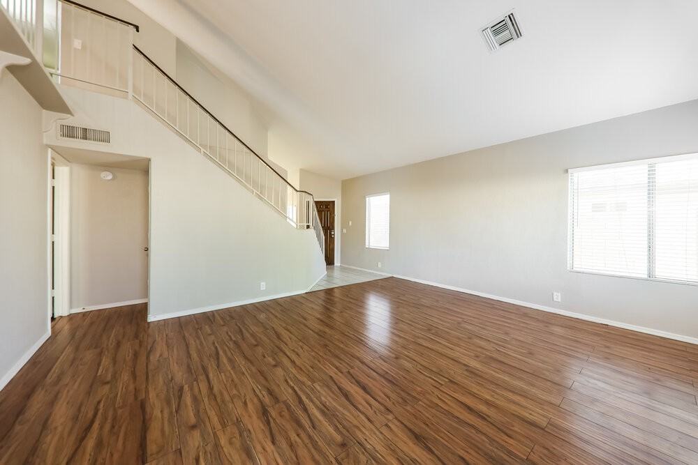11020 N 59th Dr - Photo 5 of 17