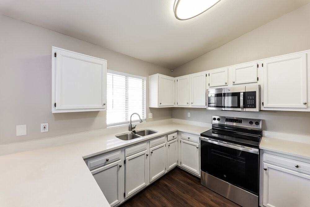 6634 W Pima St - Photo 6 of 16