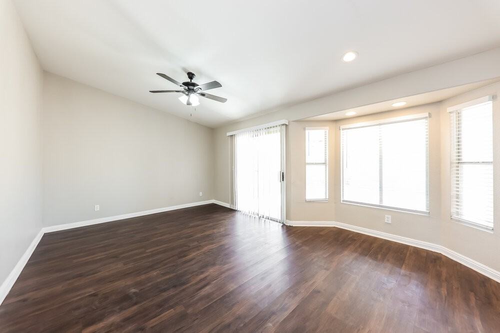 6634 W Pima St - Photo 7 of 16