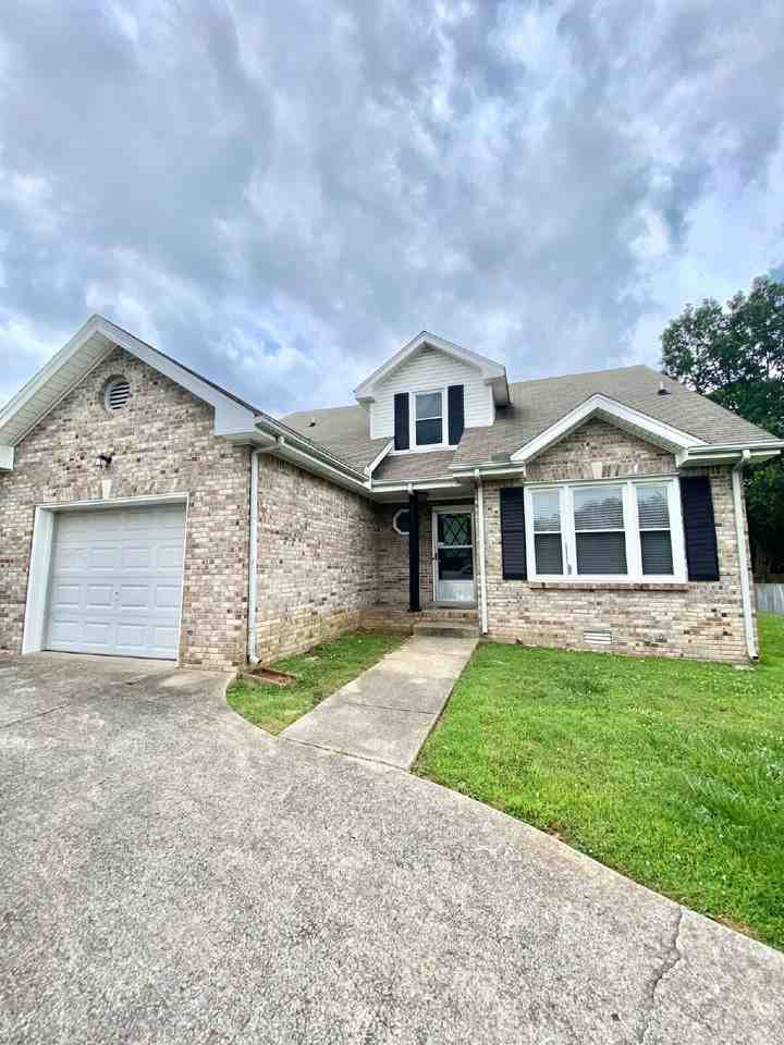 1316 Sun Valley Rd - Photo 2 of 10