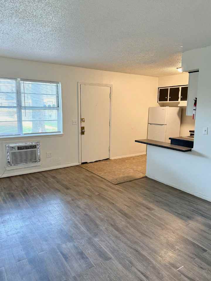 7145 Melrose Ln #106 - Photo 3 of 11