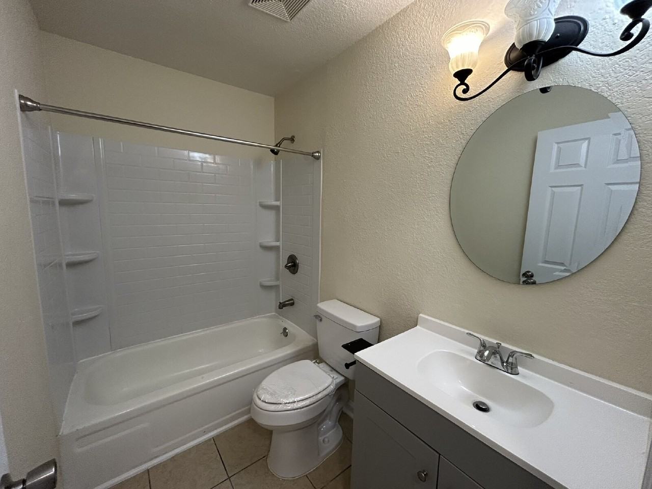 722 Sharon St - Photo 6 of 10