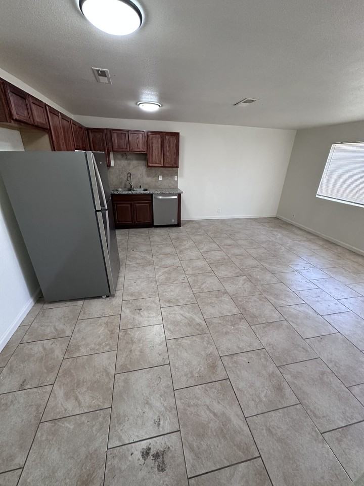 76 E 12th St - Photo 2 of 5