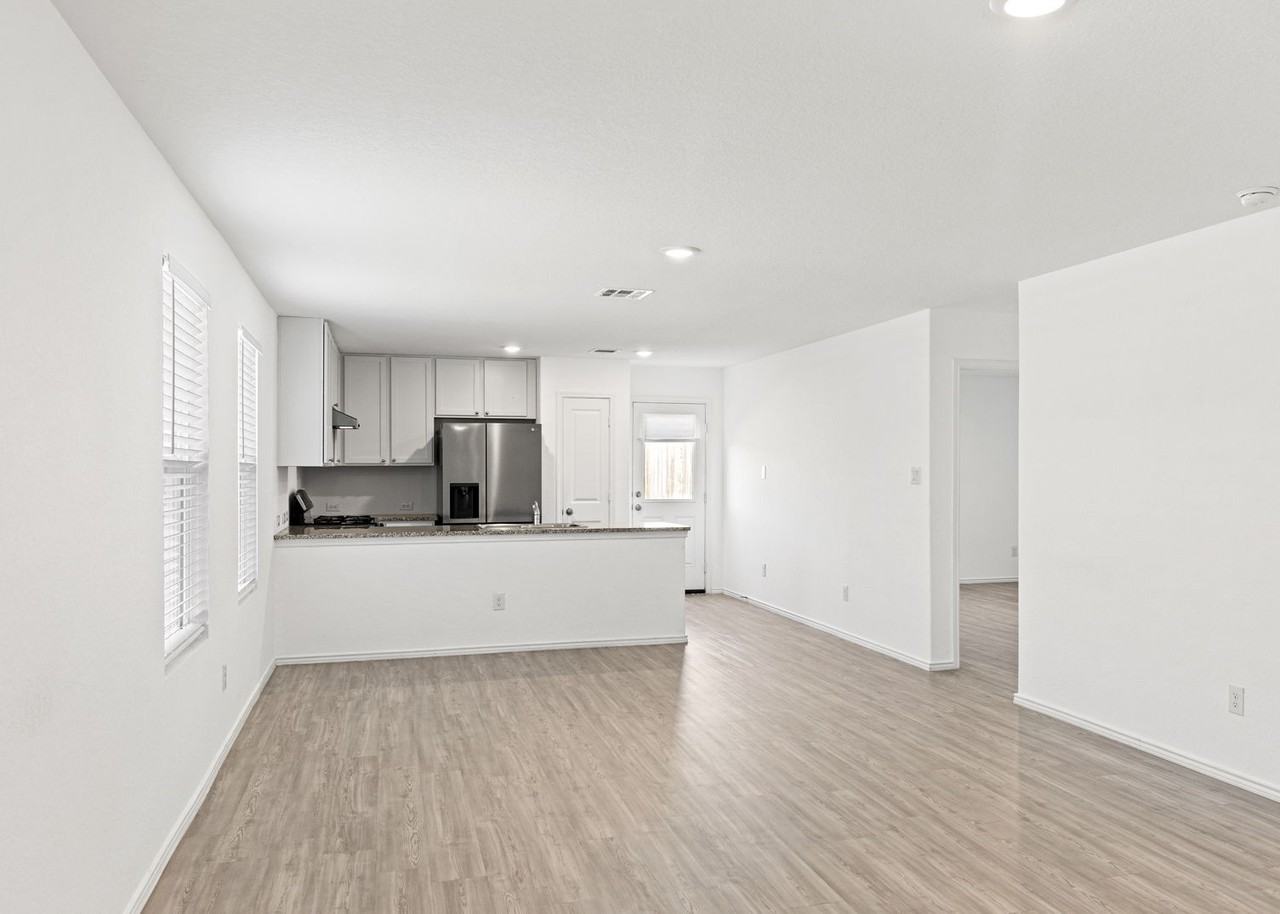 10129 Bridgton Ml - Photo 6 of 24