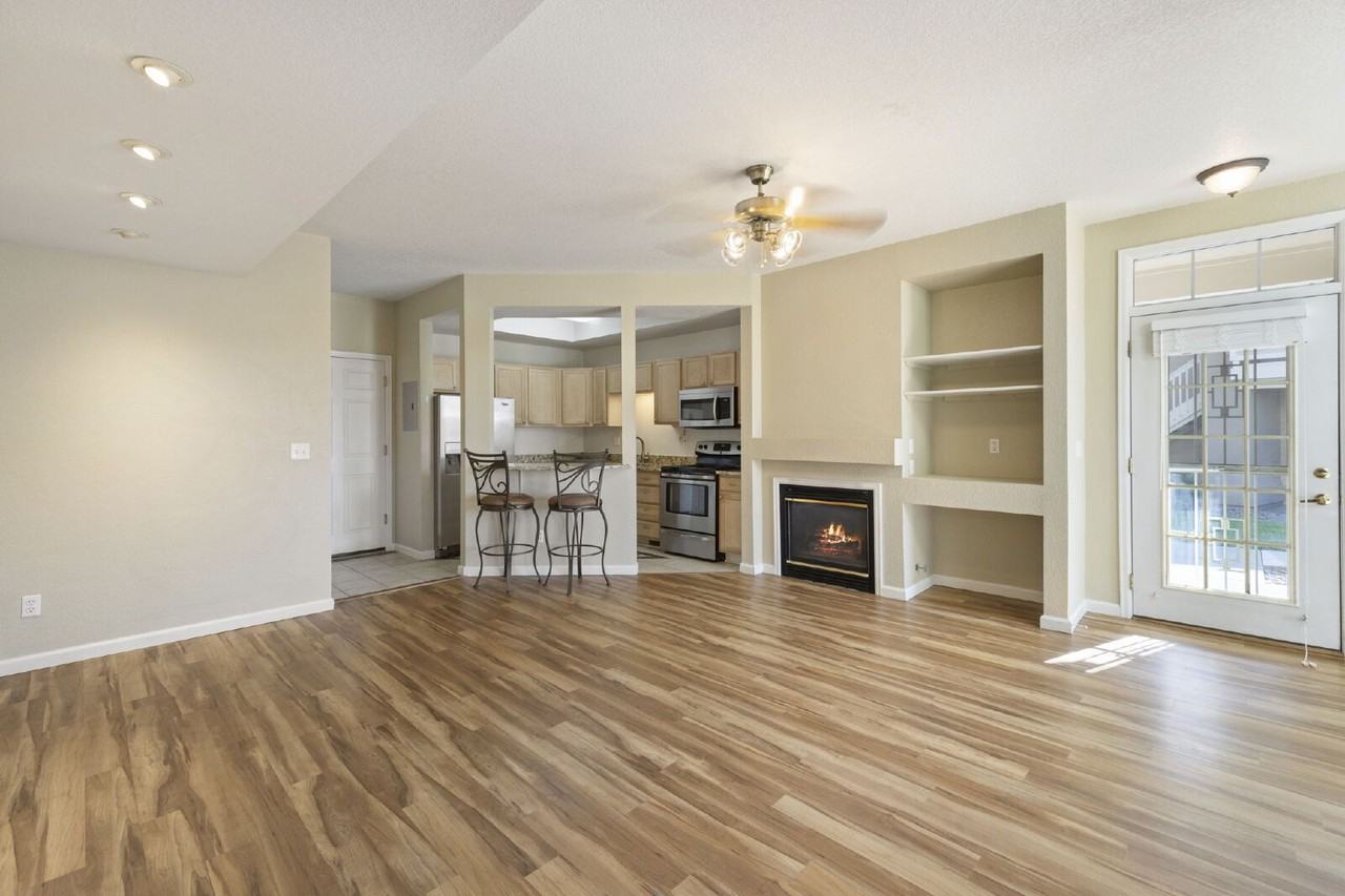 3076 W Prentice Ave #L - Photo 6 of 27