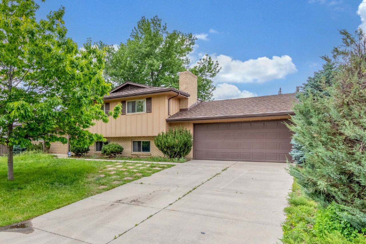 6724 Knight Dr - Photo 3 of 38