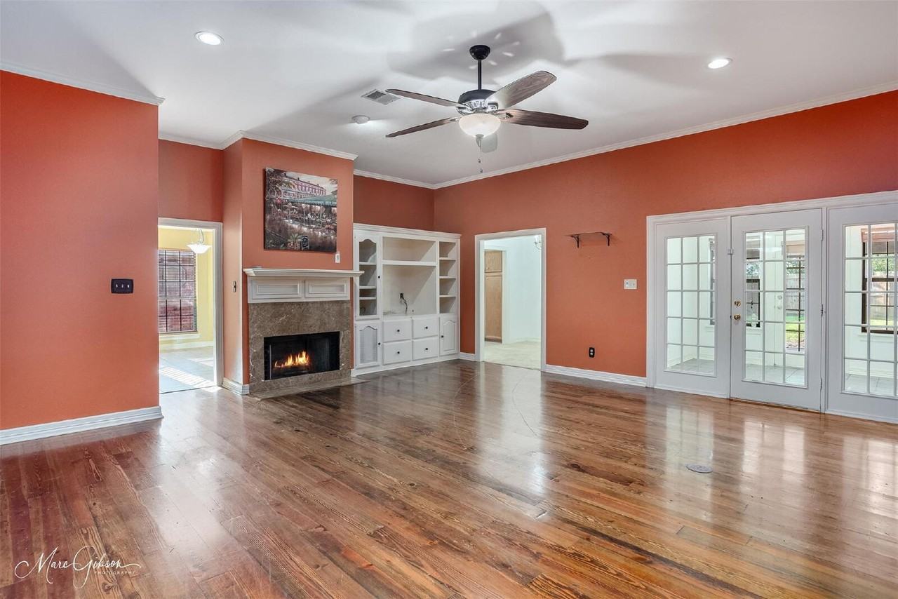 462 Mayfair Ct - Photo 2 of 22