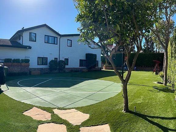 525 Undisclosed - Photo 3 of 40