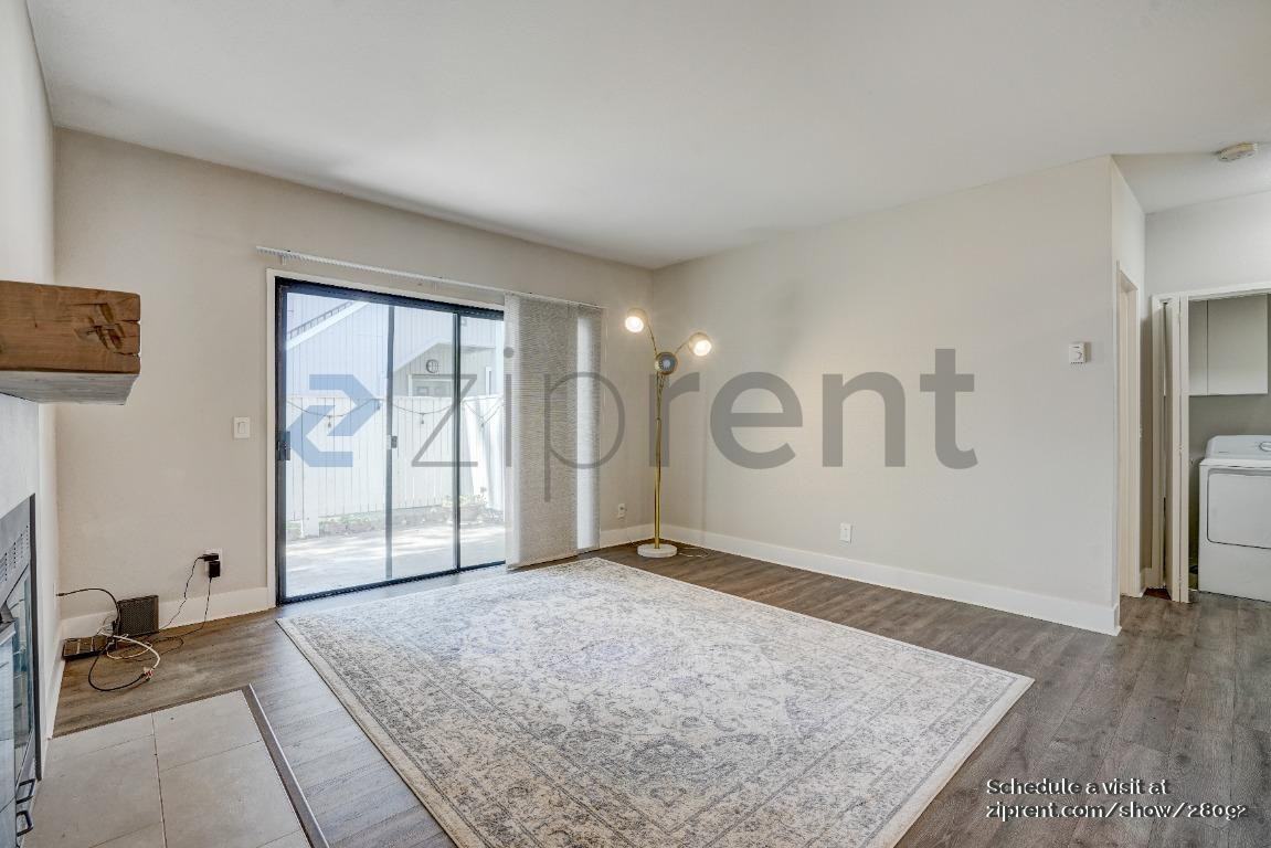 217 Schooner Ct - Photo 2 of 21