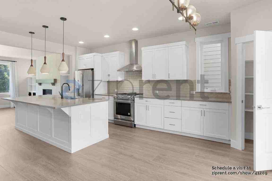 2123 176th Pl Sw #17 - Photo 5 of 23