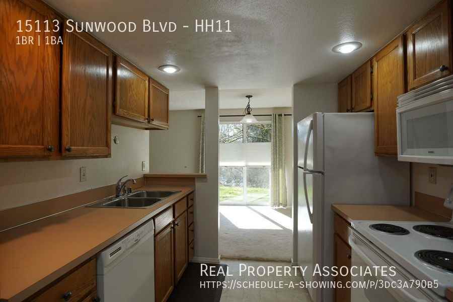 15113 Sunwood Blvd #HH11 - Photo 3 of 18