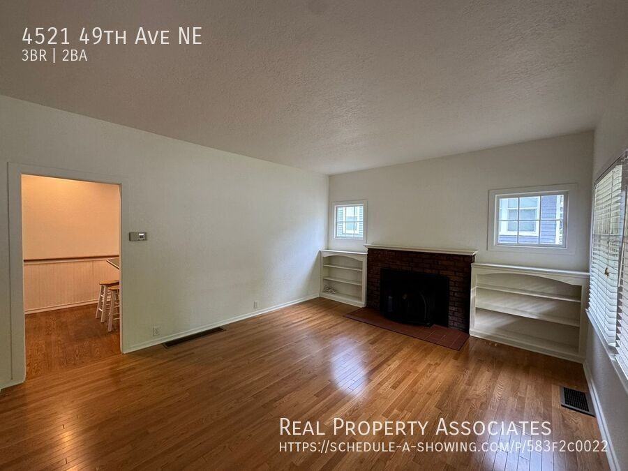 4521 49th Avenue Northeast - Photo 2 of 23